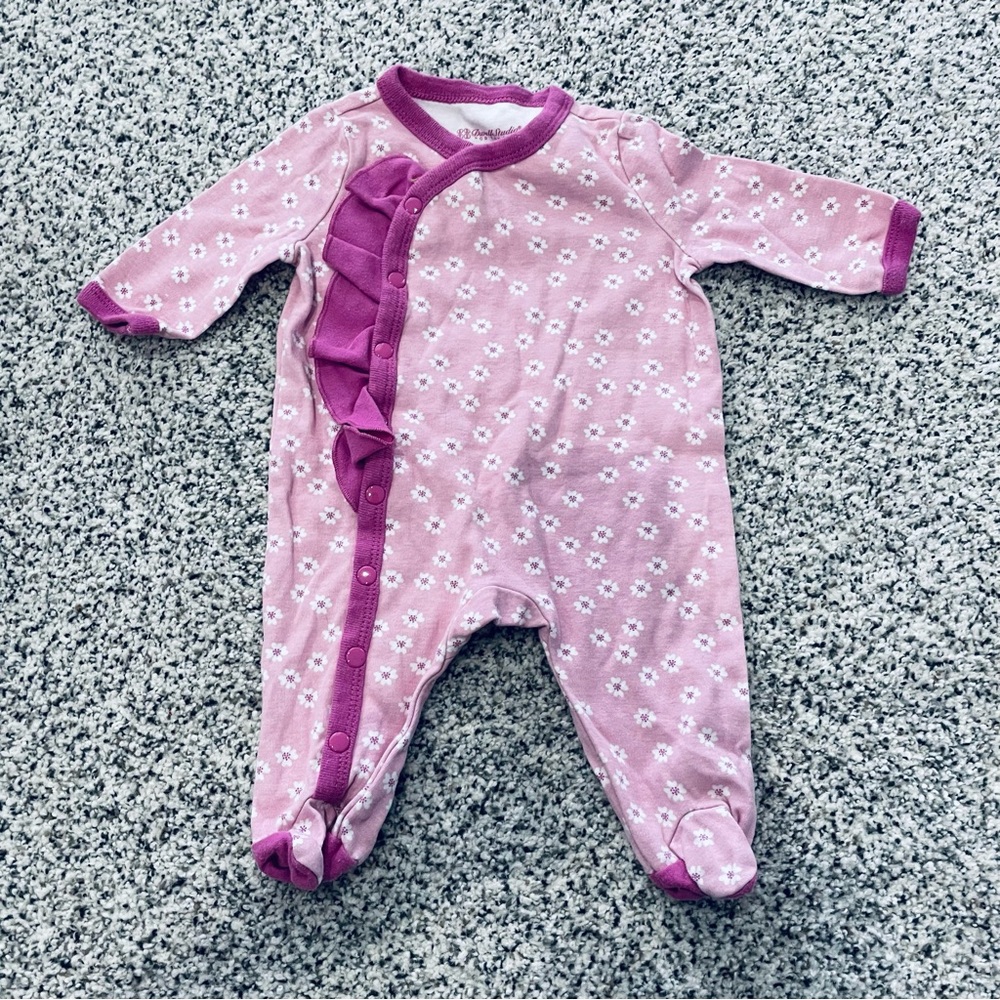 Dwell Studio Baby Girl Footed Sleeper Pajama size 0-3 months pink.